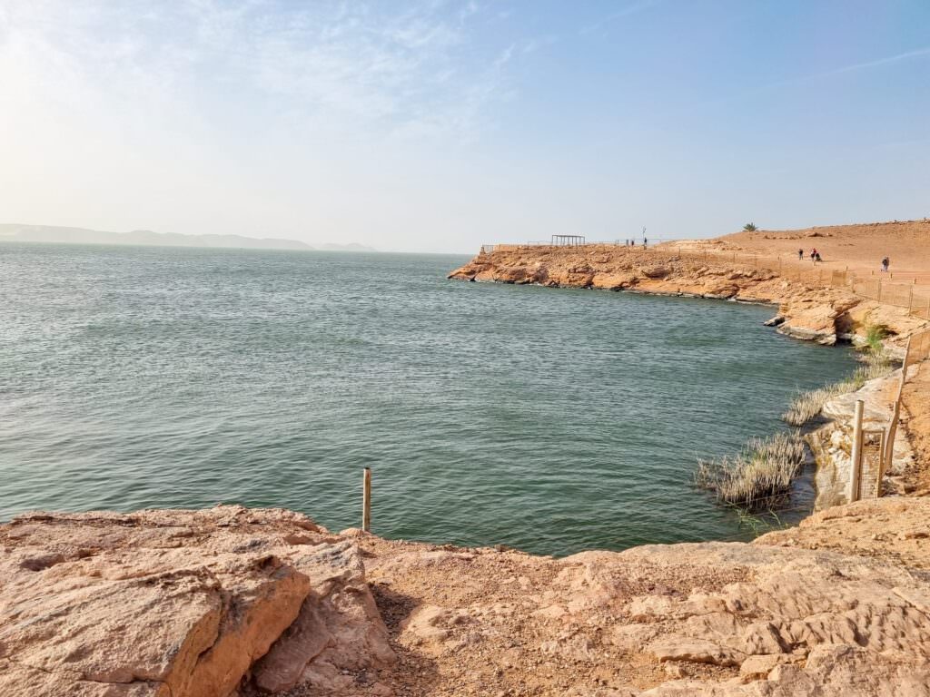 Lago Nasser em abu simbel